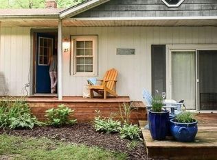 25 N Ramona Ct, New Buffalo, MI 49117