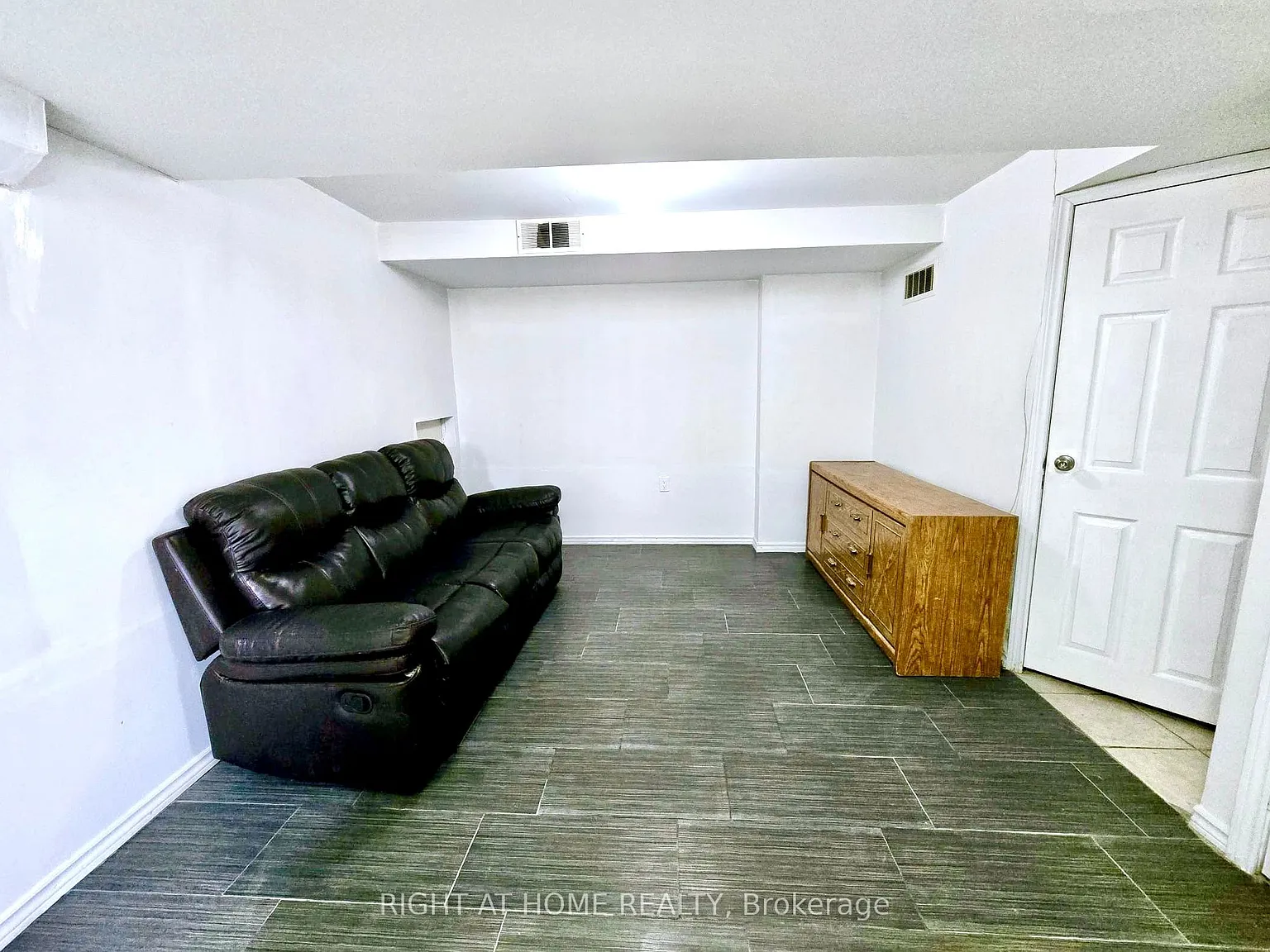 1 bed, $1,900 — Photo 4