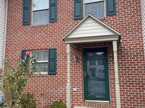 33 E 3rd Ave, Spring Grove, PA 17362