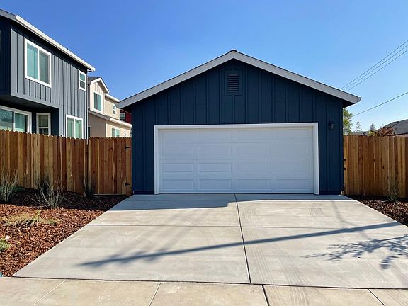 3rd image of 5545 Malibu Palm Ct