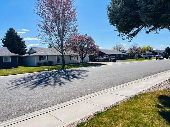 5th image of 4720 Holly Way