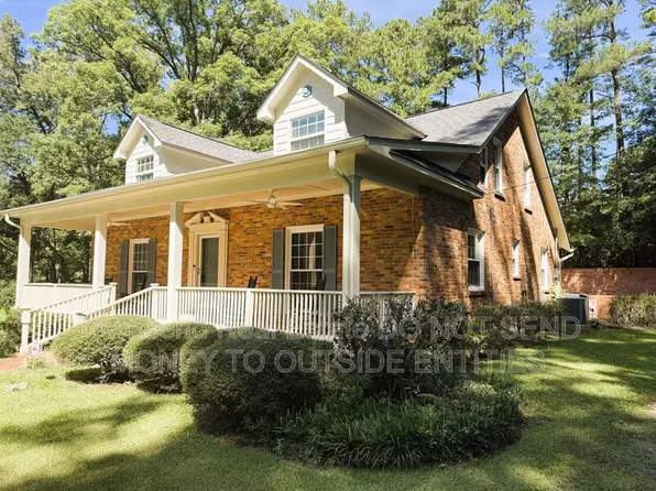 3316 Cliffdale Rd, Fayetteville, NC 28303