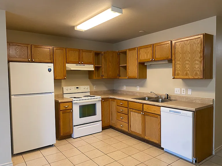 1233 32nd St #B — Photo 1