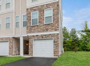 12 Rowand Way E, Clementon, NJ 08021