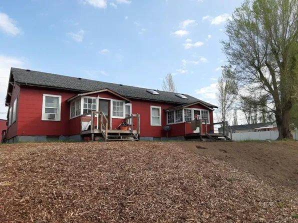 1102 Hamilton St, Carlin, NV 89822