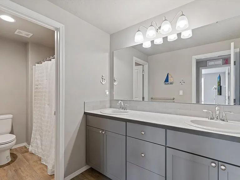 29 N Mingus Ave — Photo 20