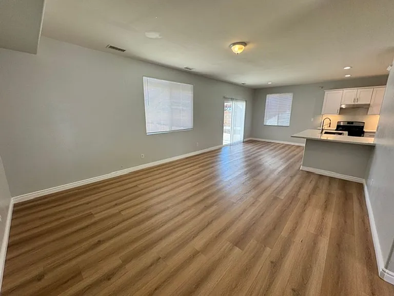 45426 Stanridge Ave — Photo 10