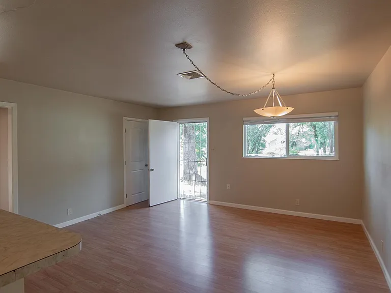 18623 Oasis Rd — Photo 13
