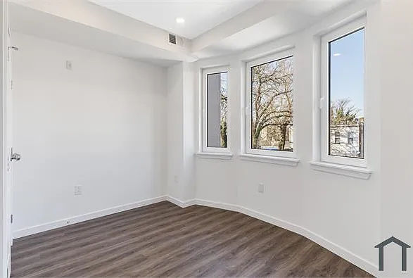 1616 N 54th St — Photo 24