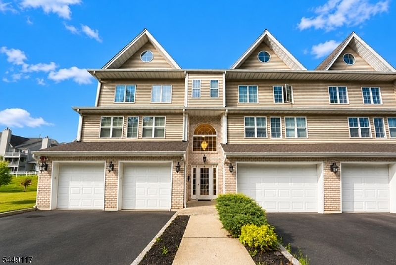 1st image of 20 Mountain Ave #4