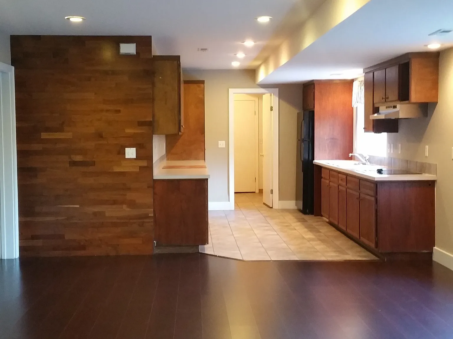 2 bed, 1300 sqft, $2,800 — Photo 2