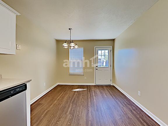 4th image of 1633 Jo Ann Dr
