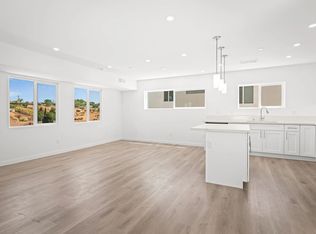 2740 Reo Dr, San Diego, CA 92139