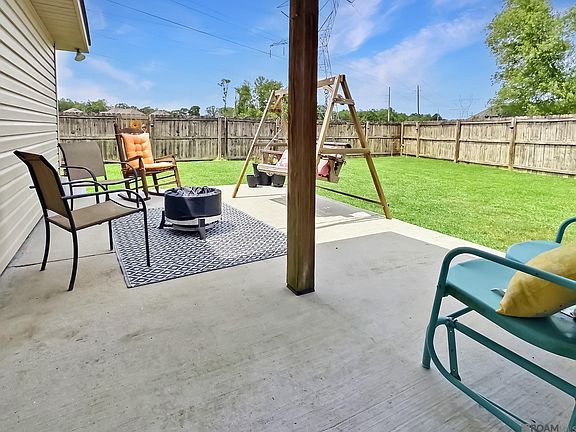 2nd image of 11377 Ashwood Ct