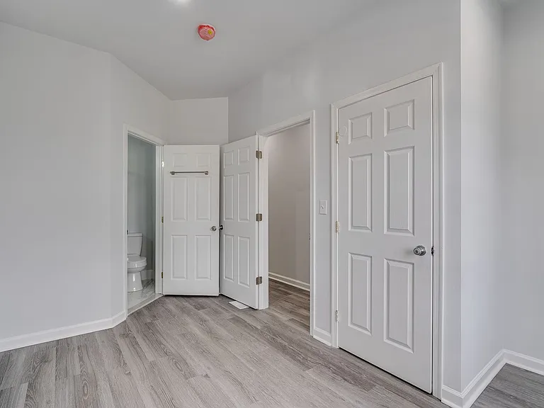 Brand New Luxury Temple Apartments — Photo 24