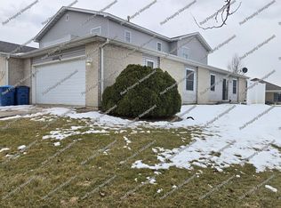 10702 Pike St, Winfield, IN 46307