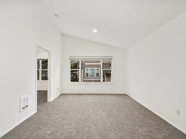 Shorewood — Photo 11