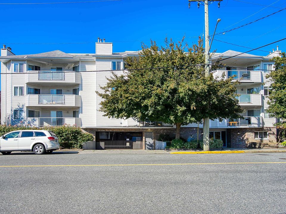 1st image of 11963 223rd St #107