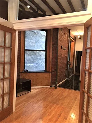 Rented by Yael Dunsky Real Estate | media 4