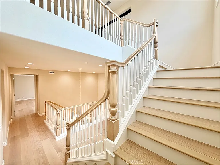 98 Pinnacle Dr — Photo 31