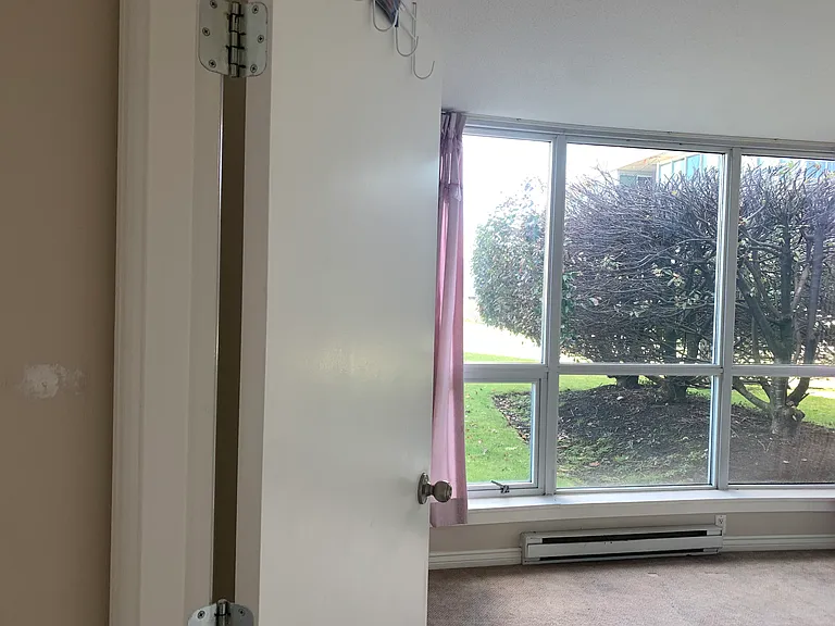 6088 Willingdon Ave #506 — Photo 9