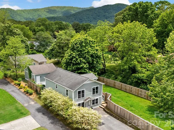24 Browndale Rd, Asheville, NC 28805