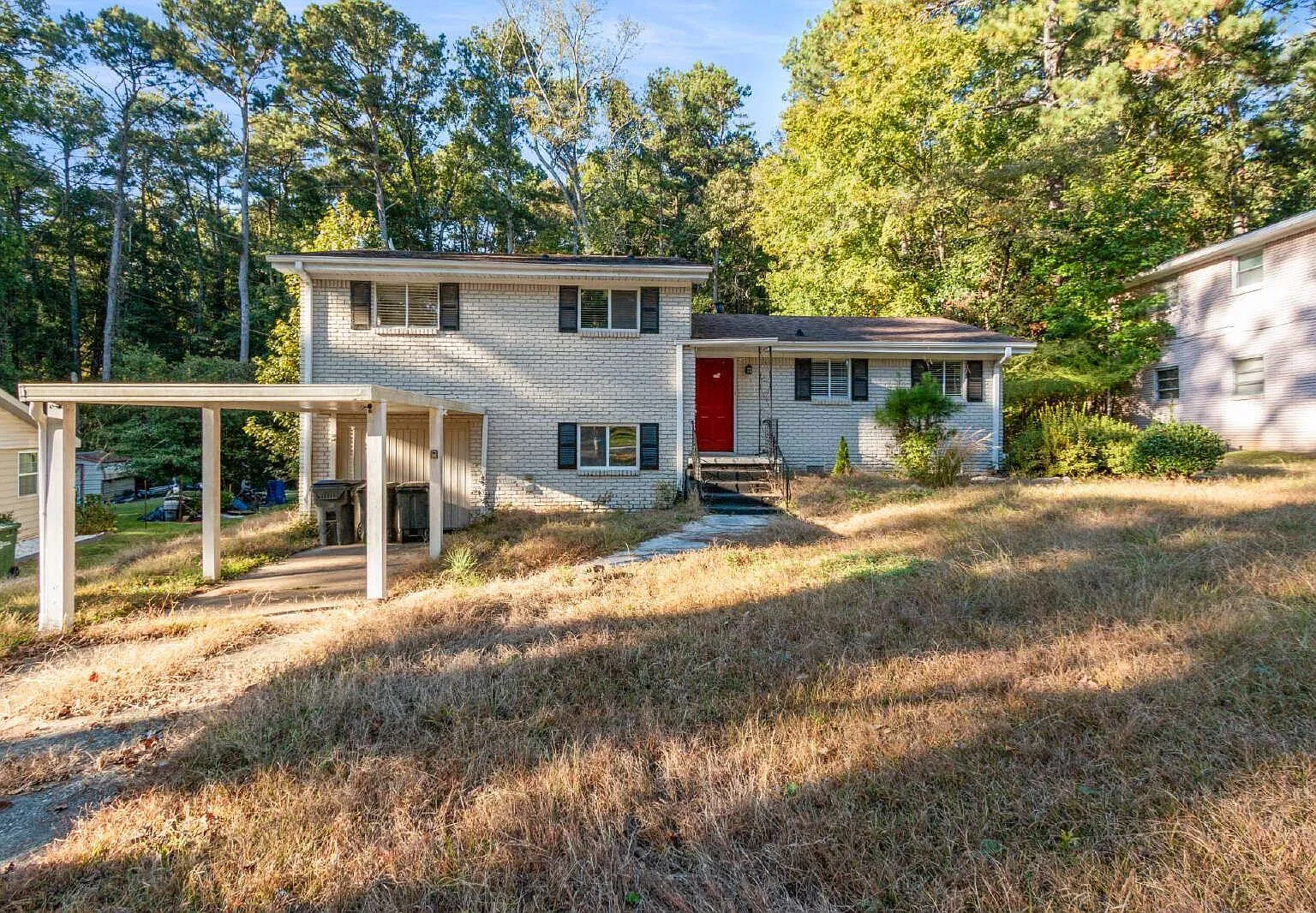 4 bed, 2.0 bath, 1130 sqft, $1,700 — Photo 2