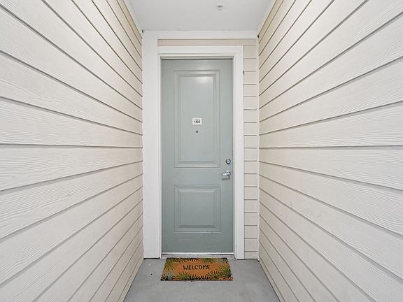 5th image of 12700 66th St N #2107