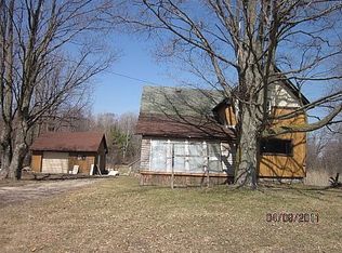 3399 Lake Montcalm Rd, Edmore, MI 48829