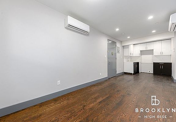 3rd image of 1277 Putnam Ave #1A