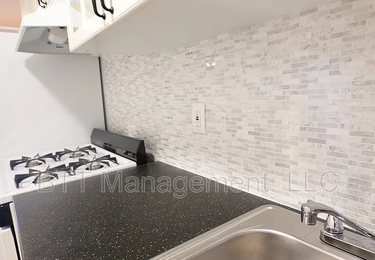 8713 Plymouth St #3 — Photo 15