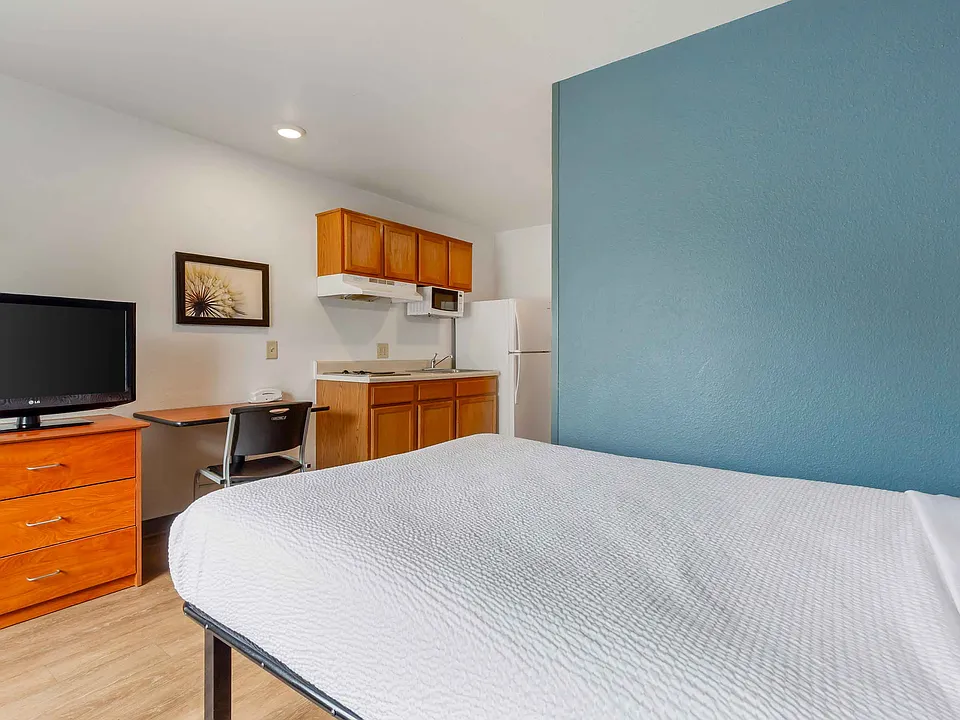 Studio Suite - 1 Full Bed