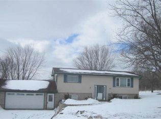 3019 Mounds View Rd, Blue Mounds, WI 53517