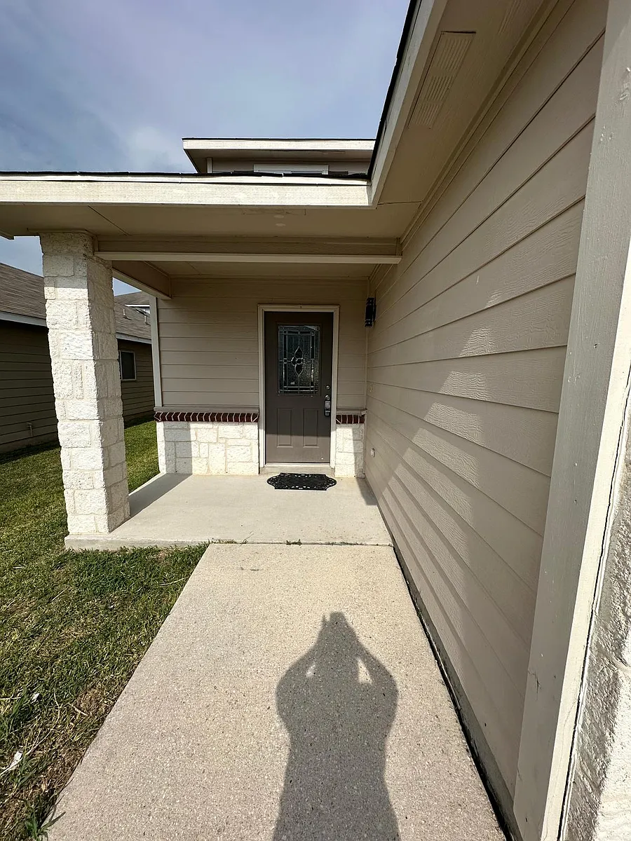 Building Photo - 25346 Colt Bexar