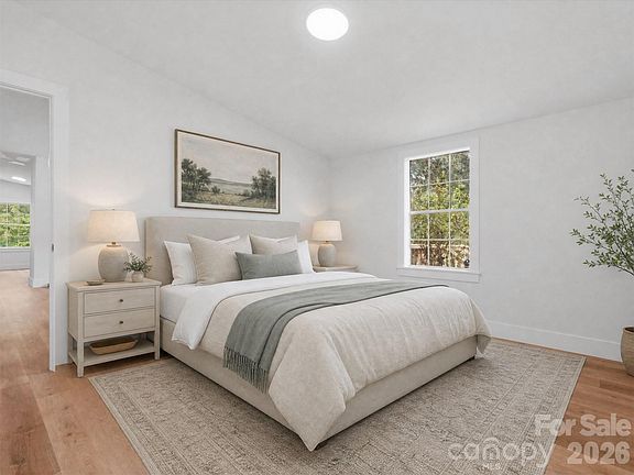 5th image of 405 Marie Ct