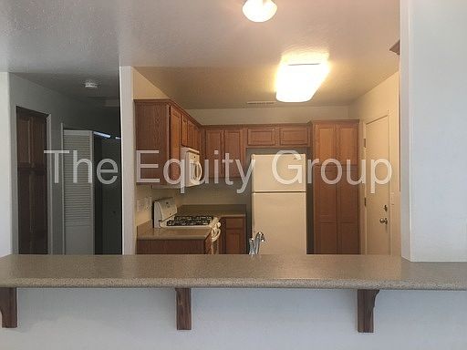 2nd image of 1678 Paseo Del Lago
