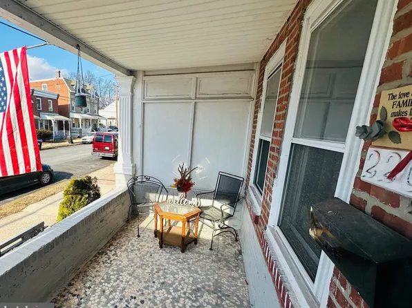 220 Buttonwood St, Norristown, PA 19401
