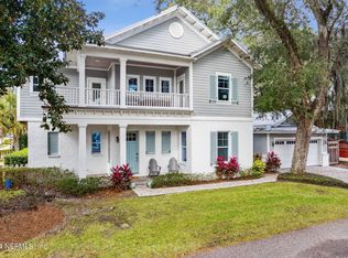 395 8th St, Atlantic Beach, FL 32233