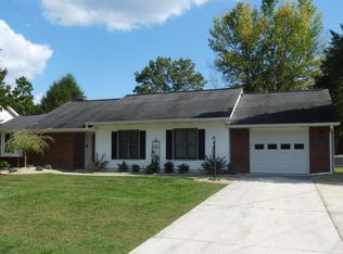 104 Kaw Ct, Crossville, TN 38572