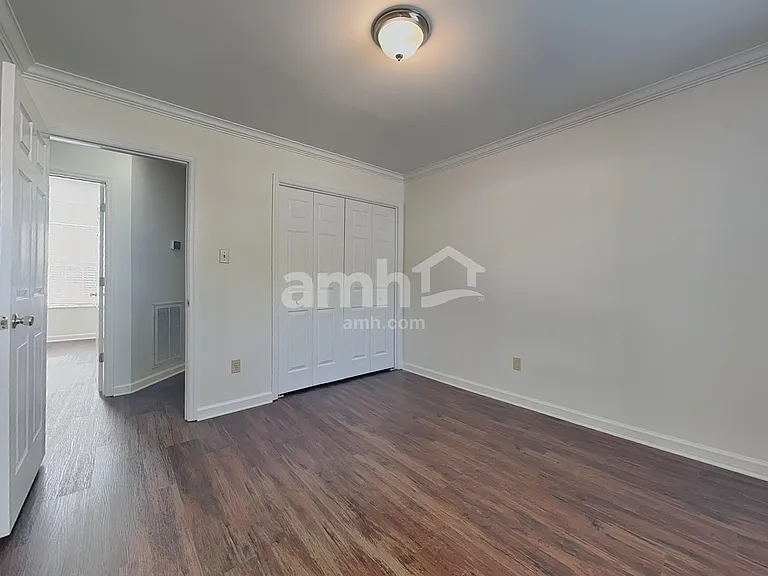 10225 Highgate Cir — Photo 13