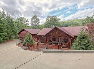 246 Lapidary Ln, Young Harris, GA 30582