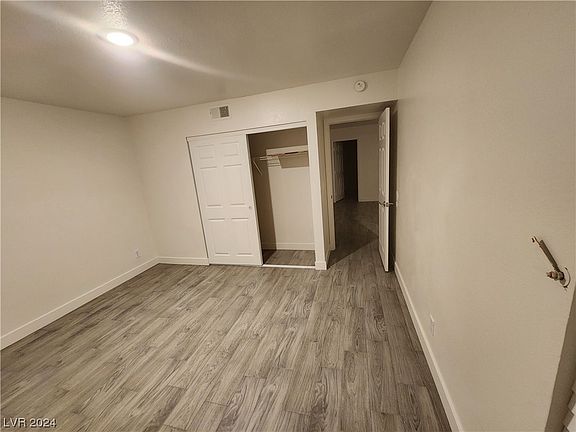4th image of 3770 Shirebrook Dr APT 76