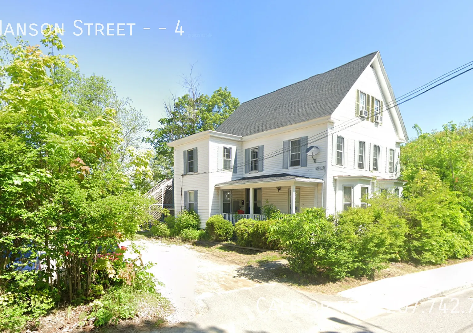 Large 1 Bedroom 2nd Floor Apartment Close to Downtown...Heat Included! — Photo 1