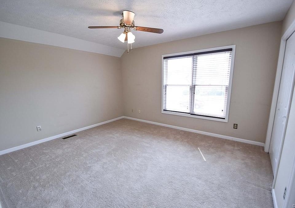 1st image of 1075 Forest Crest Pl