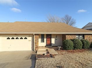 6706 Abbey Rd, Bartlesville, OK 74006