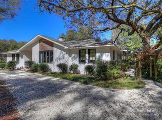 7 Summer Ln, Fairhope, AL 36532