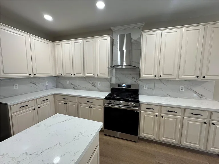 16519 Village View Trl — Photo 5