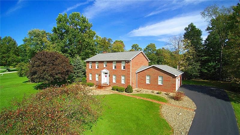 1st image of 28 Dogwood Ln