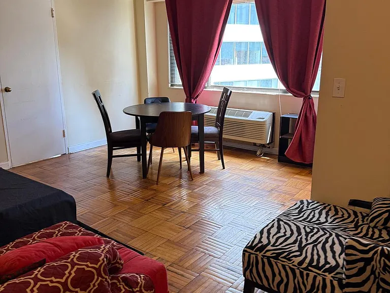 2141 I St NW #516 — Photo 7