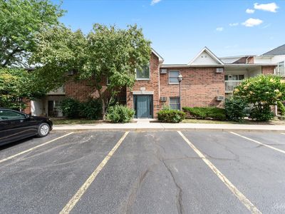 1384 Cunat Ct APT 2B, Lake In The Hills, IL, 60156